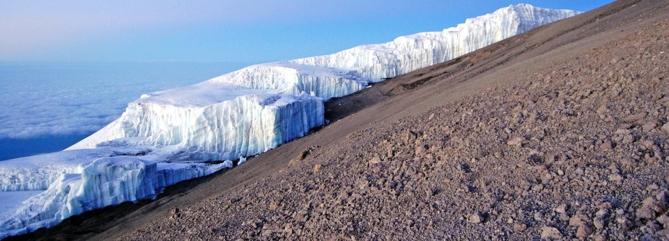 Machame Route|Climbing Kilimanjaro for 6 days 2022 Packages,machame Success rates,machame route 6 days price.